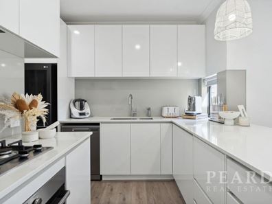 7B Wingala Grove, Kallaroo WA 6025