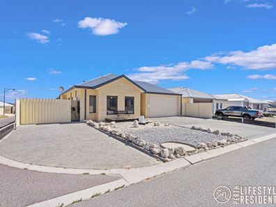 5 Broadhurst Way, Two Rocks WA 6037