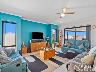 5 Broadhurst Way, Two Rocks WA 6037