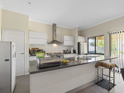 5 Smokebush Street, Nickol WA 6714