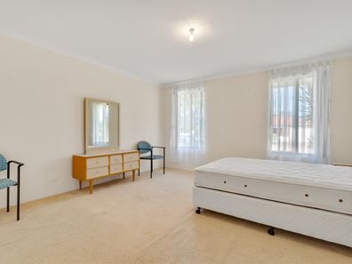 35 Montoro Drive, Port Kennedy WA 6172