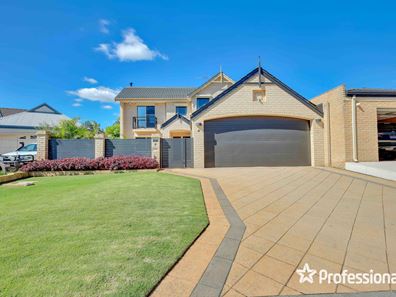 4 Hidcote Nook, Canning Vale WA 6155