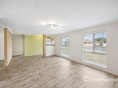 15 Crampton Avenue, Usher WA 6230