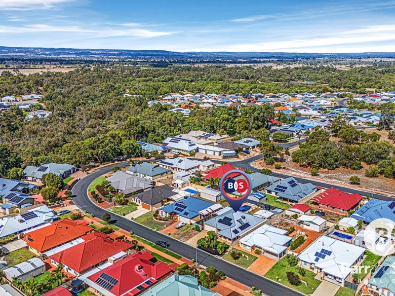 8 Gascoyne Circle, Millbridge WA 6232