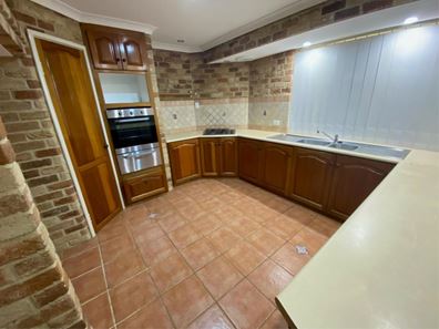 19 Allender Place, Wandina WA 6530