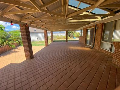 19 Allender Place, Wandina WA 6530