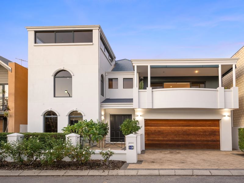 19 Bruce Street, North Fremantle WA 6159