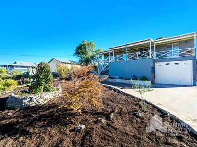 10 Yeoman Place, Binningup WA 6233