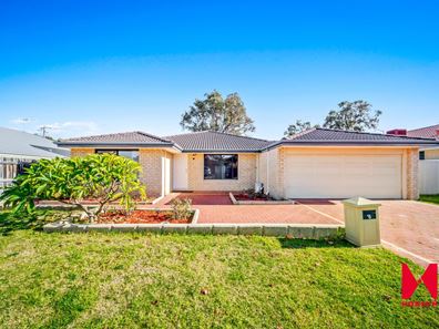 9 Otago Pass, Meadow Springs WA 6210