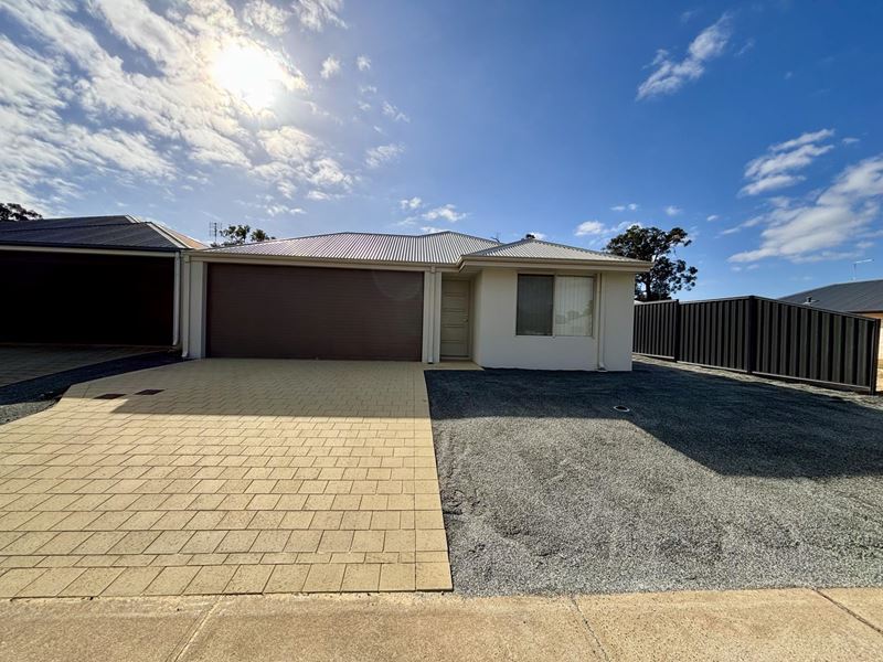 16B Wood Avenue, Waroona