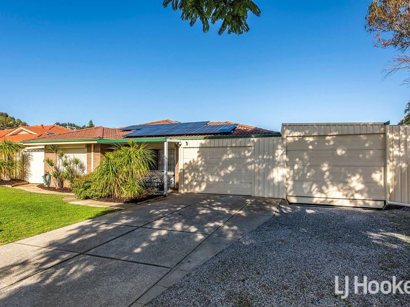 8 Ardross Street, Seville Grove WA 6112