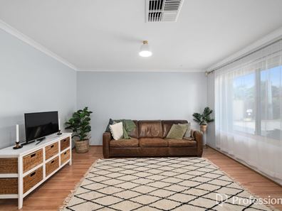 1 Cambridge Road, Forrestfield WA 6058