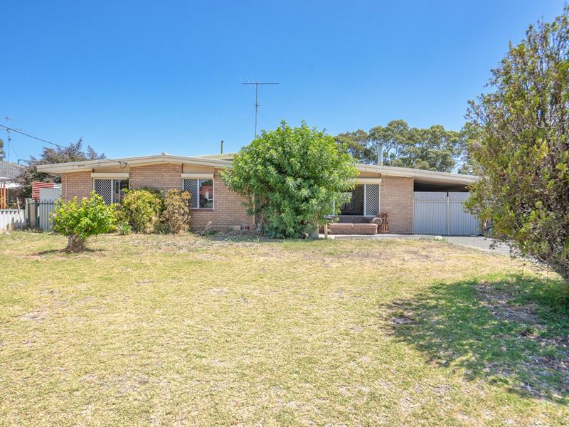 4 Moat Street, Mandurah WA 6210