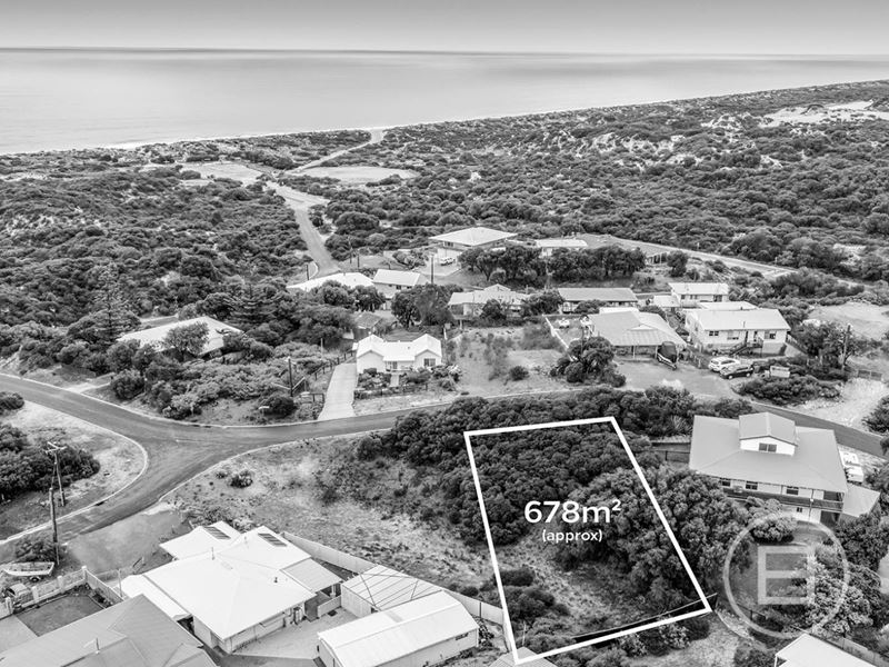 11 Lake View Road, Preston Beach