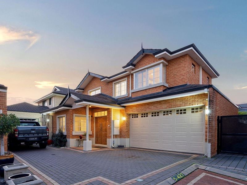 5/427 Riverton Drive East, Shelley WA 6148