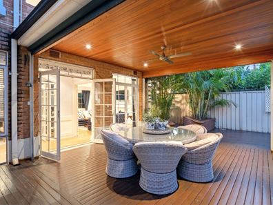 5/427 Riverton Drive East, Shelley WA 6148