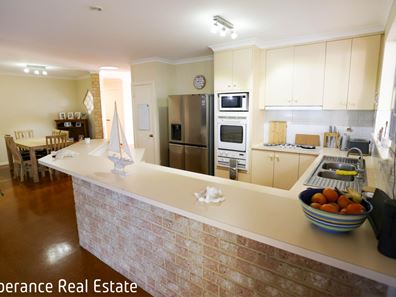 50 Easton Road, Castletown WA 6450