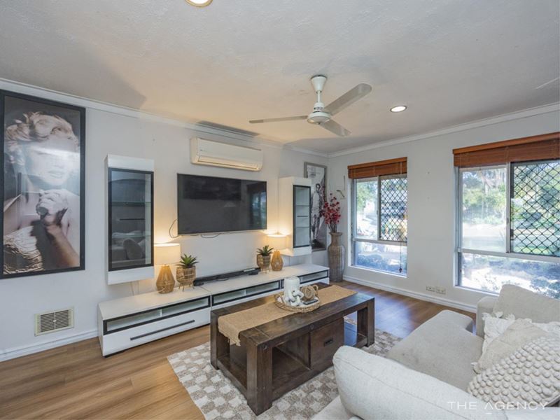 4 Island Place, Heathridge