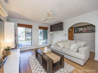 4 Island Place, Heathridge WA 6027
