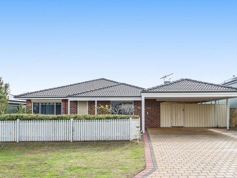 17 Pennine Pass, Merriwa WA 6030