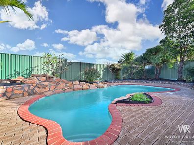 8 Hale Grove, Woodvale WA 6026