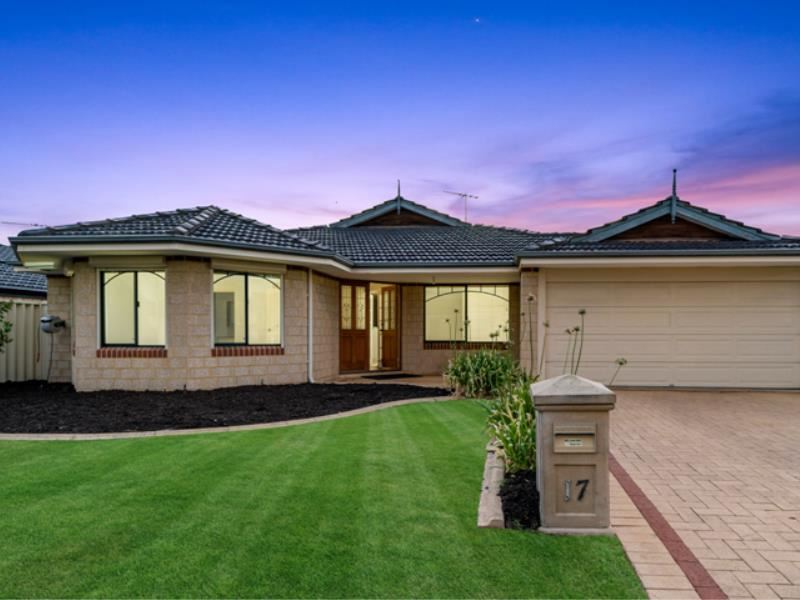 17 Kirkimbie Street, Carramar