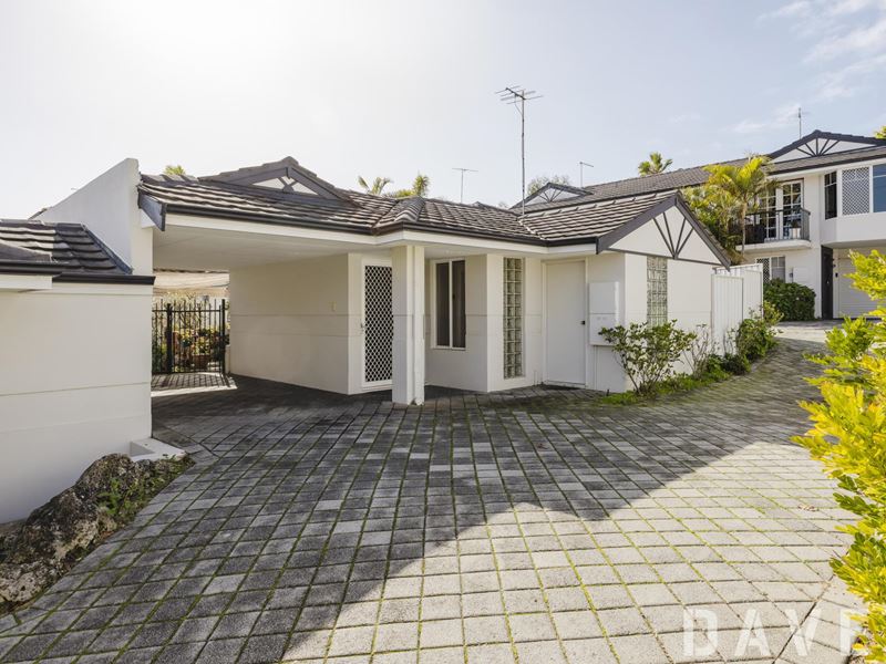 2/98 Deanmore Road, Scarborough WA 6019