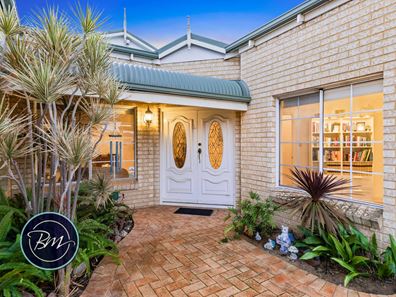2 Marmand Court, Coogee WA 6166