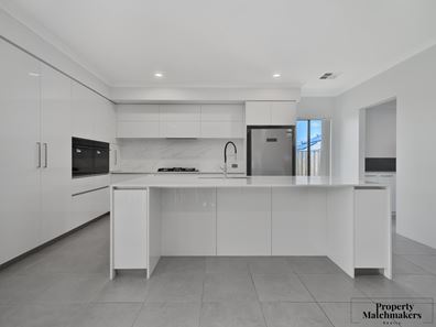 82 Dunnett Drive, Ellenbrook WA 6069