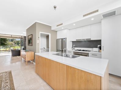 13/5 Hay  Street, East Perth WA 6004