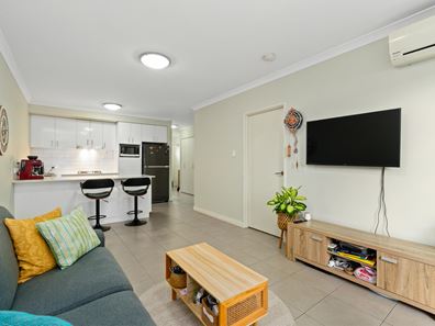 2/40 Mercer Way, Balga WA 6061