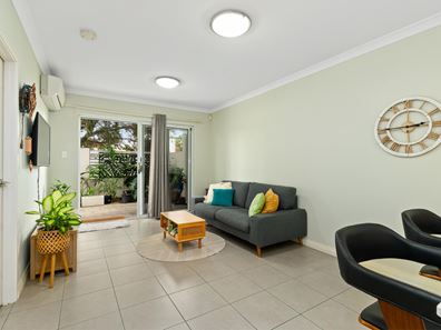 2/40 Mercer Way, Balga WA 6061