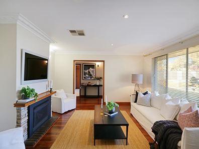 28 Bentwood Avenue, Woodlands WA 6018