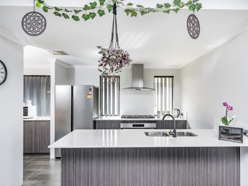 20 Marara Street, Hilbert WA 6112