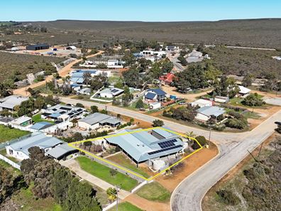 8 Butler Street, Badgingarra WA 6521