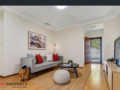 1/15 Newhaven Way, Nollamara WA 6061