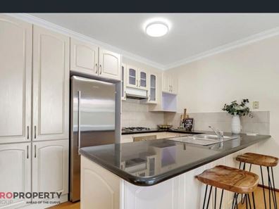 1/15 Newhaven Way, Nollamara WA 6061