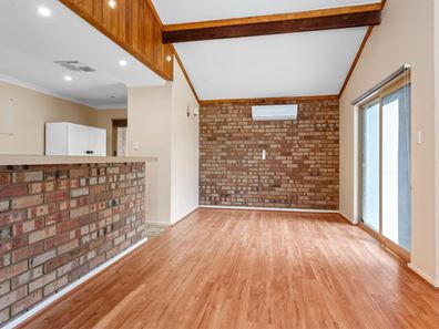 4B Kirwan Court, Hannans WA 6430