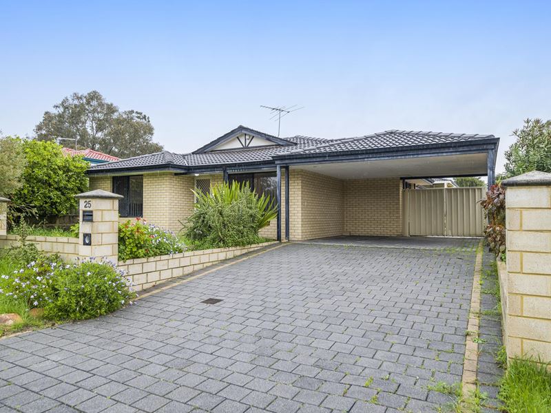 25 Scanlon Way, Lockridge