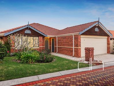 6 Kingsdene Mews, Landsdale WA 6065