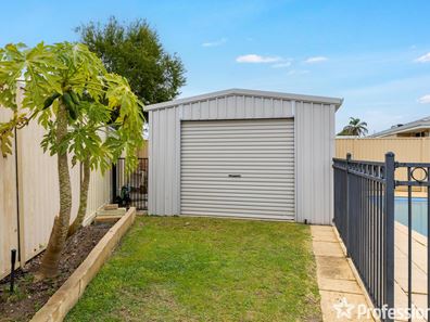 97 Charthouse Road, Waikiki WA 6169
