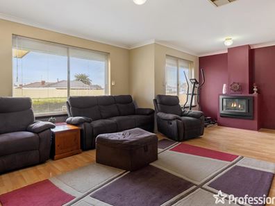 97 Charthouse Road, Waikiki WA 6169