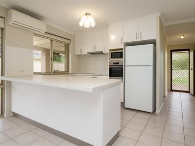 81 Turquoise Loop, Banksia Grove WA 6031