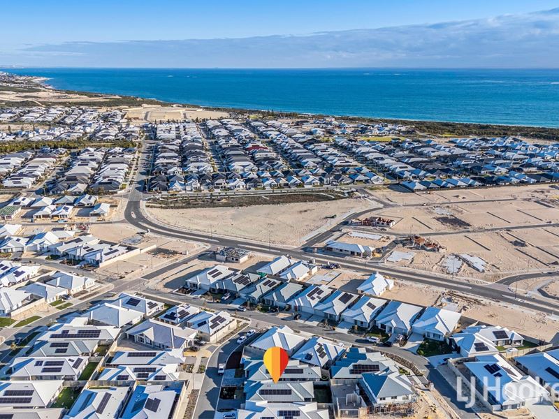 4 Hamelin Way, Alkimos WA 6038