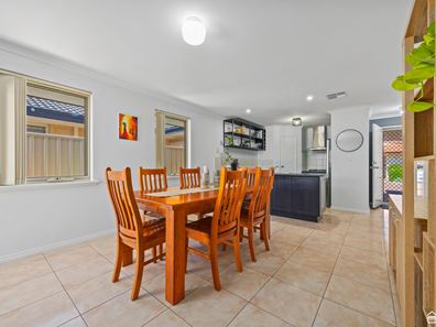 11/51 Braemore Street, Seville Grove WA 6112