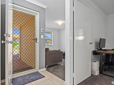 11/51 Braemore Street, Seville Grove WA 6112