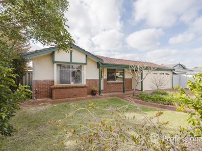 8 Kilto Close, Ballajura WA 6066