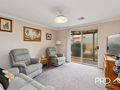 4/82 Surrey Road, Rivervale WA 6103
