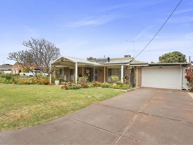 34 Waterton Way, Cooloongup WA 6168