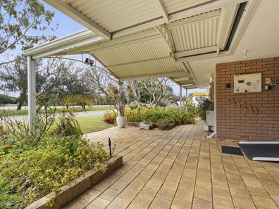34 Waterton Way, Cooloongup WA 6168